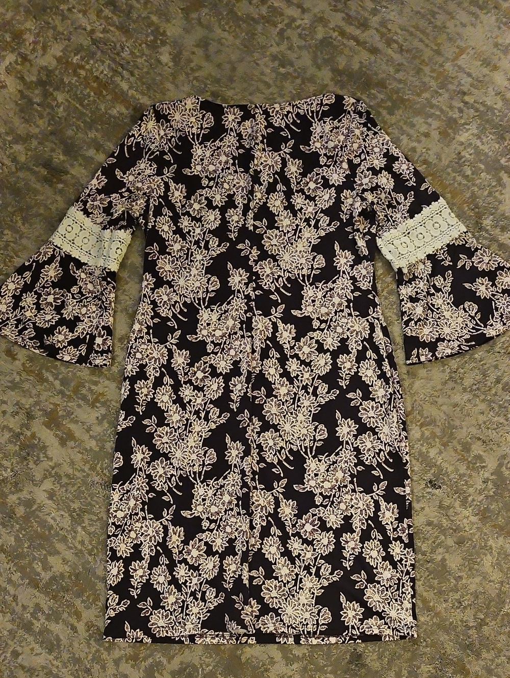 🟢 Glamorous Purple & White Floral Lace-Trim Bell Sleeve Midi Dress Large (12) - Picture 7 of 10